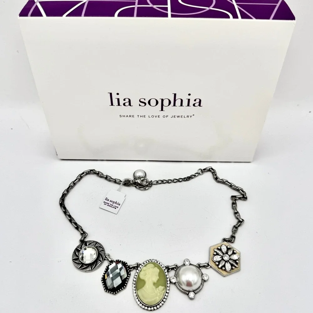 Retirired Lia Sophia Nostalgia Necklace Cameo Crystal Pearl 15–19" Vintage Look - Picture 7 of 9